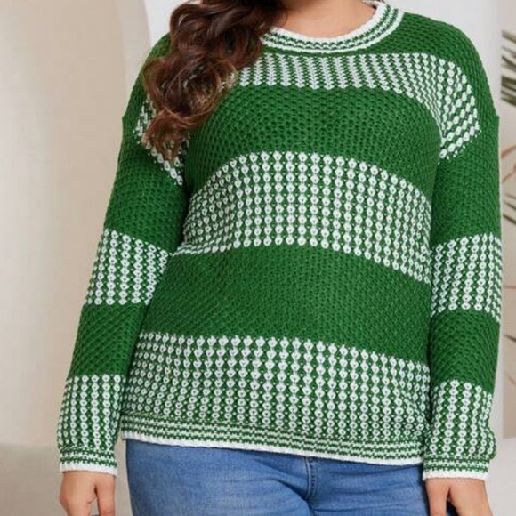 Plus Two Tone Drop Shoulder Sweater - Picture 2 of 6